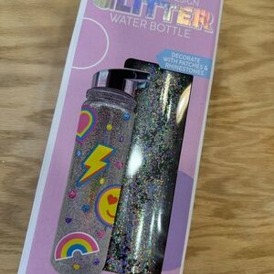 Crafted by U "Decorate & Design" Glitter Water Bottle Kit.
